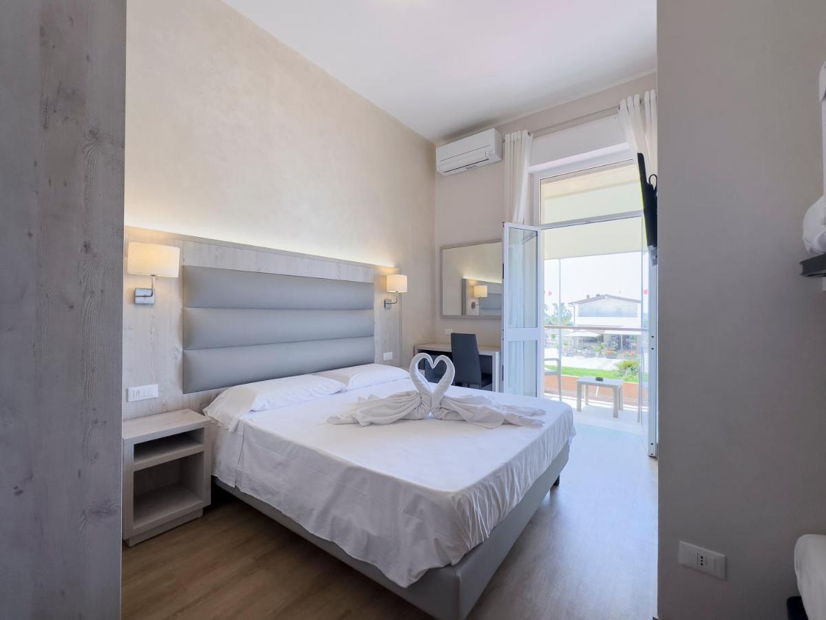 Hotel Biagi & Residence Lido di Camaiore Exteriör bild